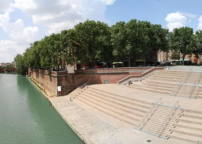 *t2*vue Garonne*piscine*garage* Apartman *